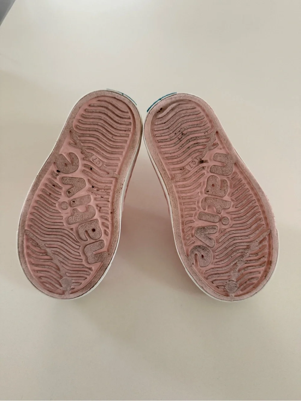 Native Shoes soft pink